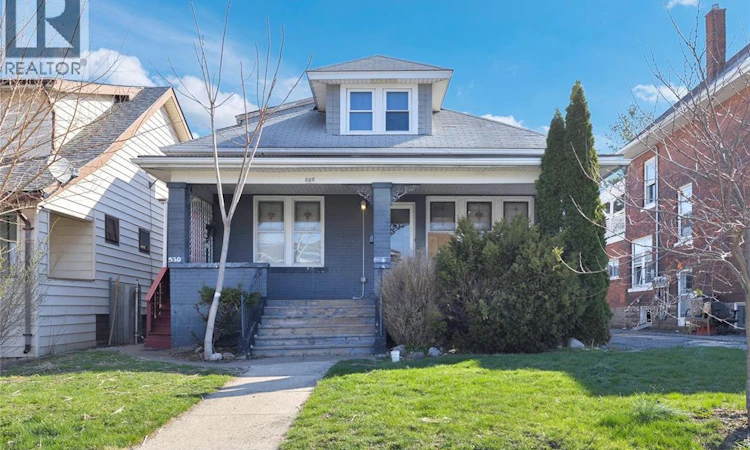 530-532 Campbell Avenue