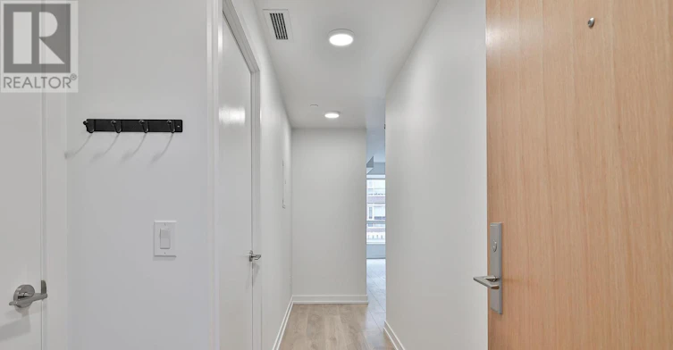 212-150 Logan Avenue, Toronto, ON, M4M 0E4 - 3