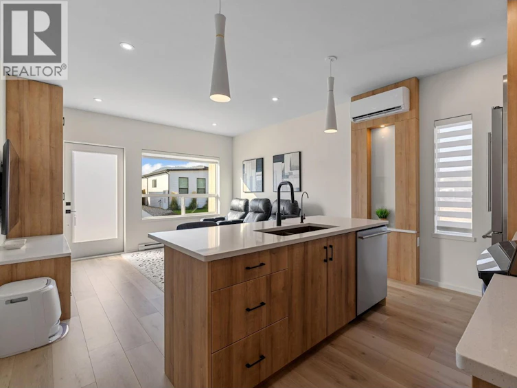 6-8900 Jim Bailey Road, Kelowna, BC, V4V 0B5 - 8