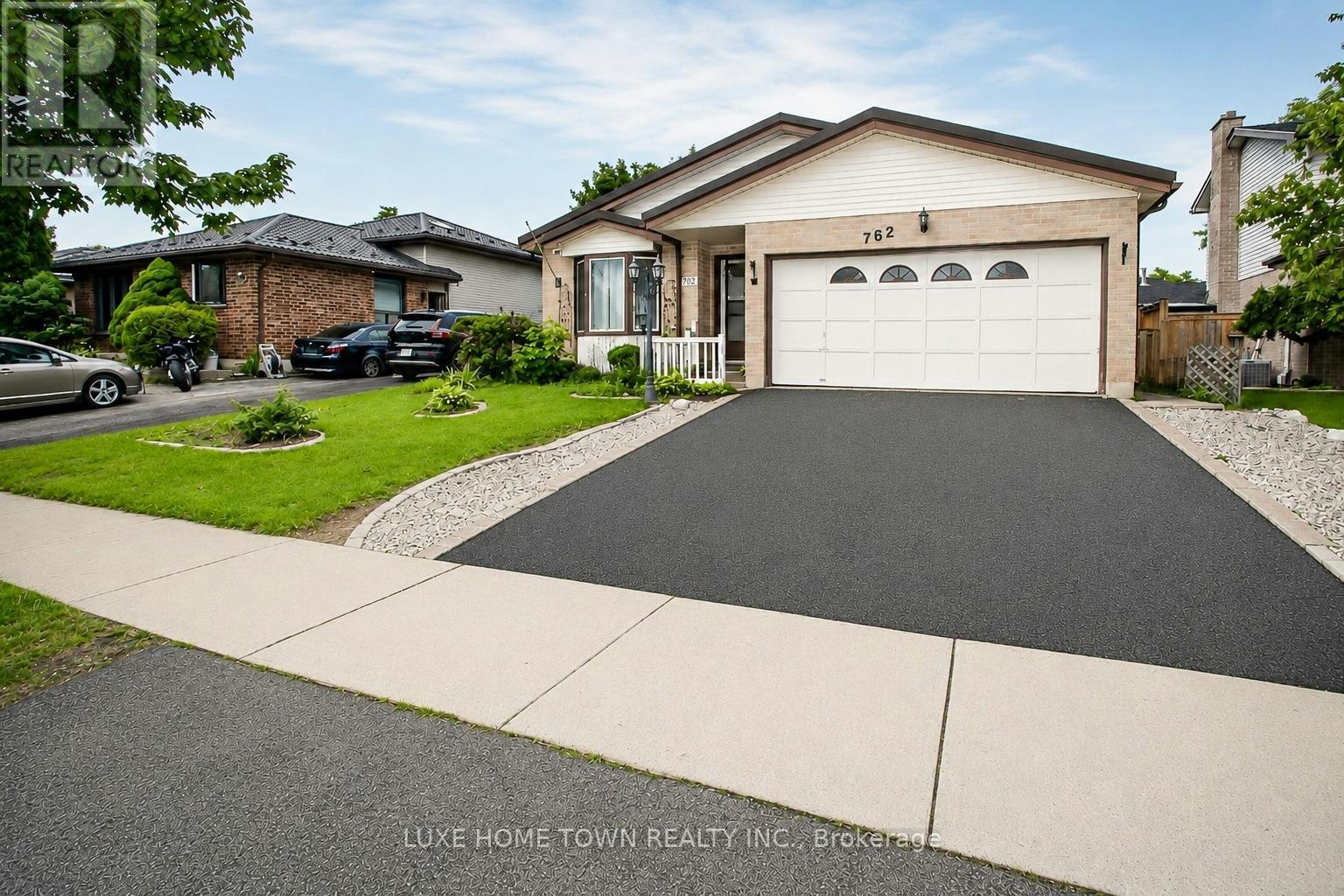 762 Railton Avenue, London, ON, N5V 4E4