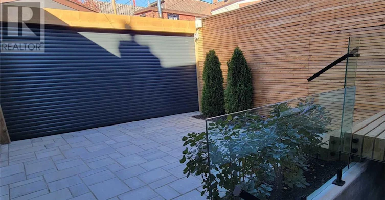 LOWER-26 Henderson Avenue, Toronto, ON, M6J 2B8 - 10