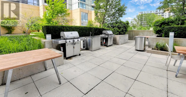 321-19 Singer Court, Toronto, ON, M3K 0B2 - 31