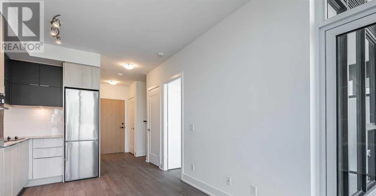 522-1 Belsize Drive, Toronto, ON, M4S 0B9 - 9