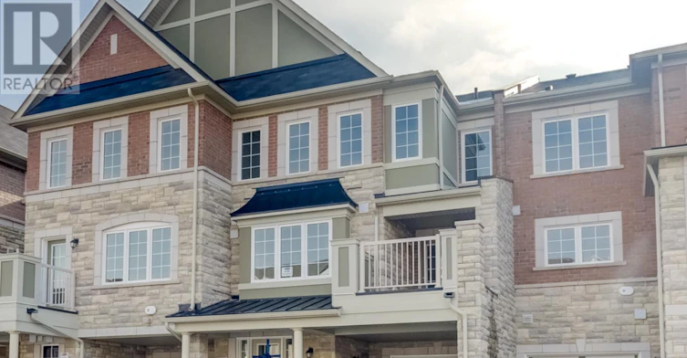 7 Bluegill Crescent, Whitby, ON, L1P 0E4 - 2