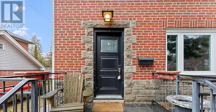 40 Scarboro Crescent, Toronto, ON, M1M 2J4 - 4