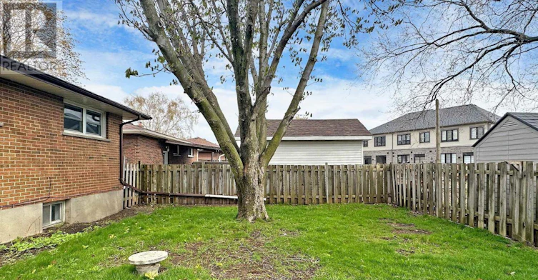MAIN-331 Linden Street, Oshawa, ON, L1H 6R3 - 35