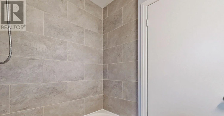 MAIN-331 Linden Street, Oshawa, ON, L1H 6R3 - 30
