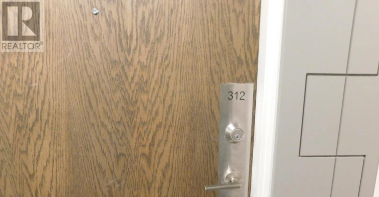 312-99 Eagle Rock Way, Vaughan, ON, L6A 5A7 - 6