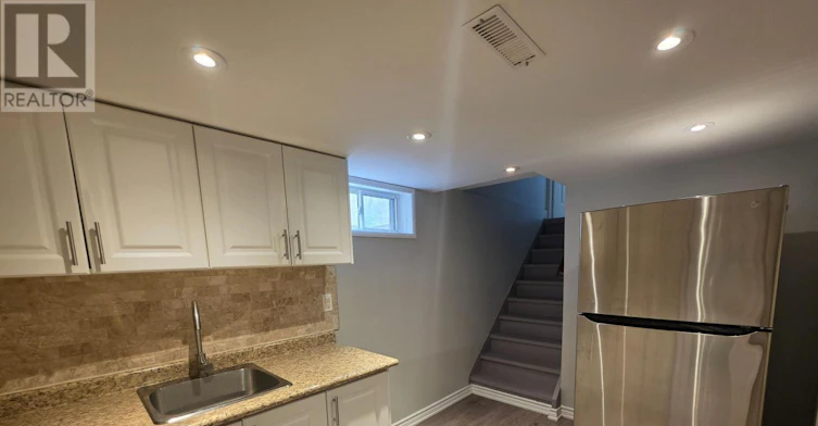 LOWER-158 Patterson Street, Newmarket, ON, L3Y 4Y8 - 2