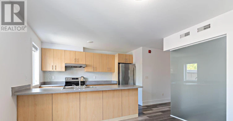 2B-1106 St Clair Avenue W, Toronto, ON, M6E 1A7 - 3