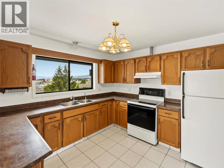 174 Adamson Court, Penticton, BC, V2A 7R8 - 10
