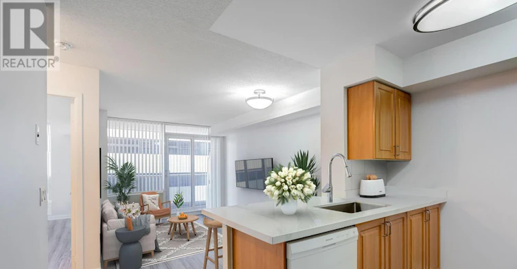 1111-4968 Yonge Street, Toronto, ON, M2N 7G9 - 4