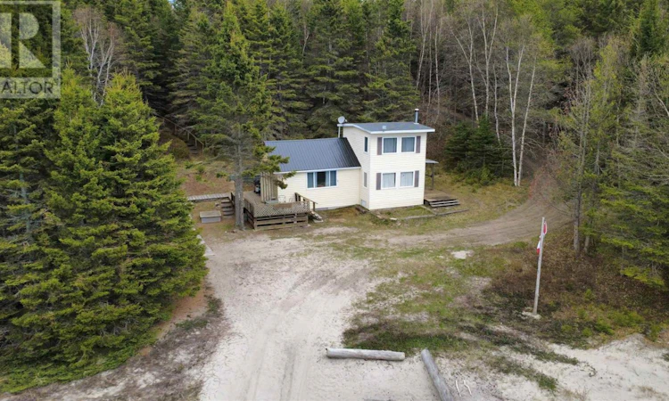 79 Long Beach Road