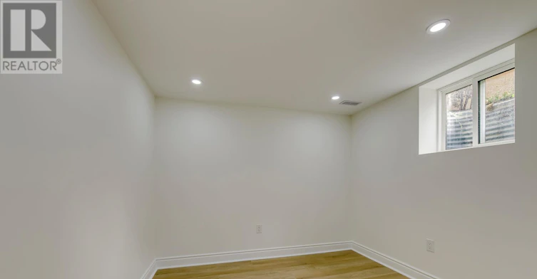 BASEMENT APARTMENT-655 Paragon Place E, Mississauga, ON, L5B 2Z6 - 11