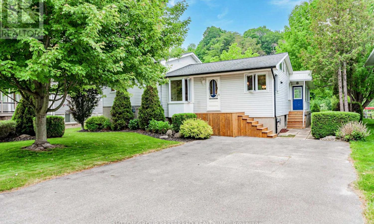 3270 Colin Street