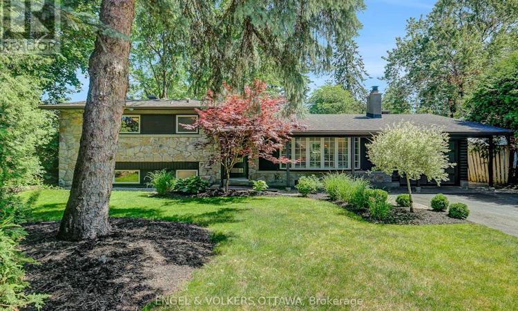 54 Qualicum Street