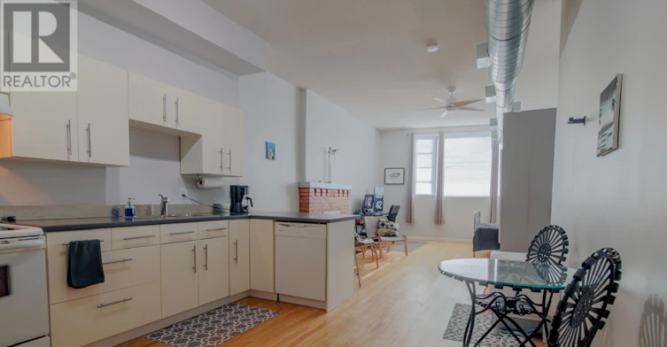 2ND FLOOR-17 John Street N, Hamilton, ON, L8R 1H1 - 3