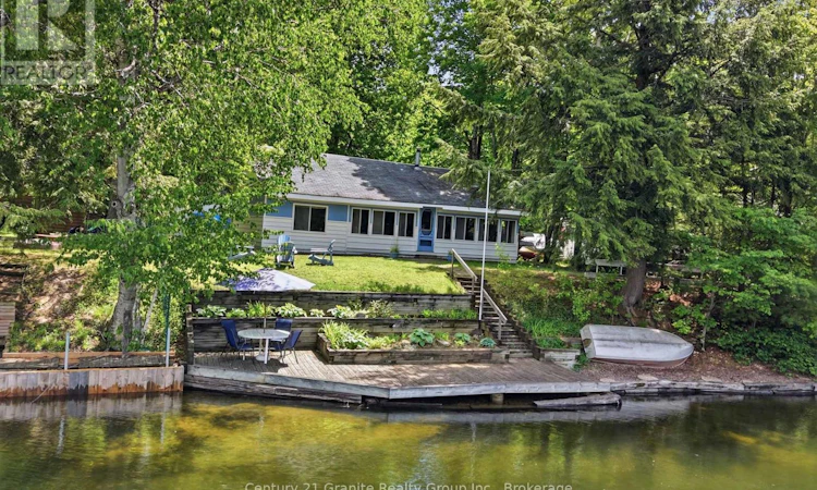 1982 Beaver Lake Lane SOUTH
