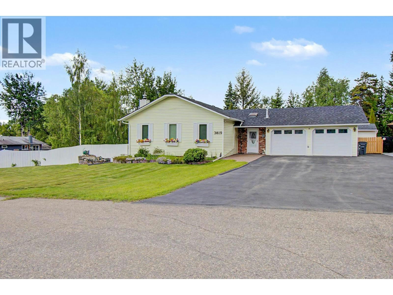 3819 Brentwood Place, Prince George, BC, V2K 3Y1