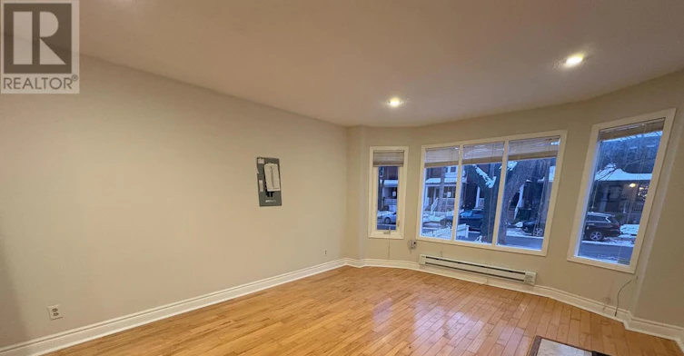MAIN-72 Vermont Avenue, Toronto, ON, M6G 1X9 - 6