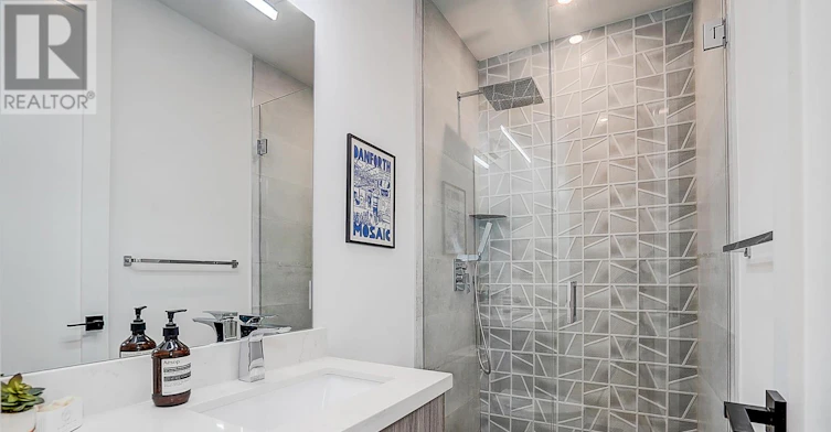 21 Shudell Avenue, Toronto, ON, M4J 1C5 - 35
