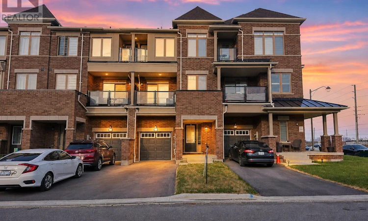 2013 Cameron Lott Crescent