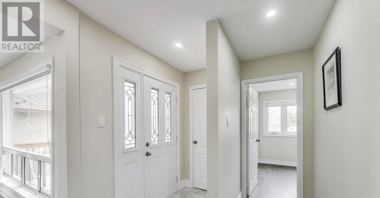 UPPER-36 Rideout Street, Ajax, ON, L1S 1P8 - 3