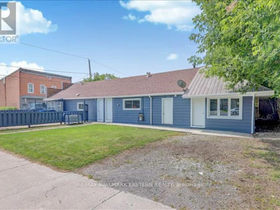 4 George Street W - 2