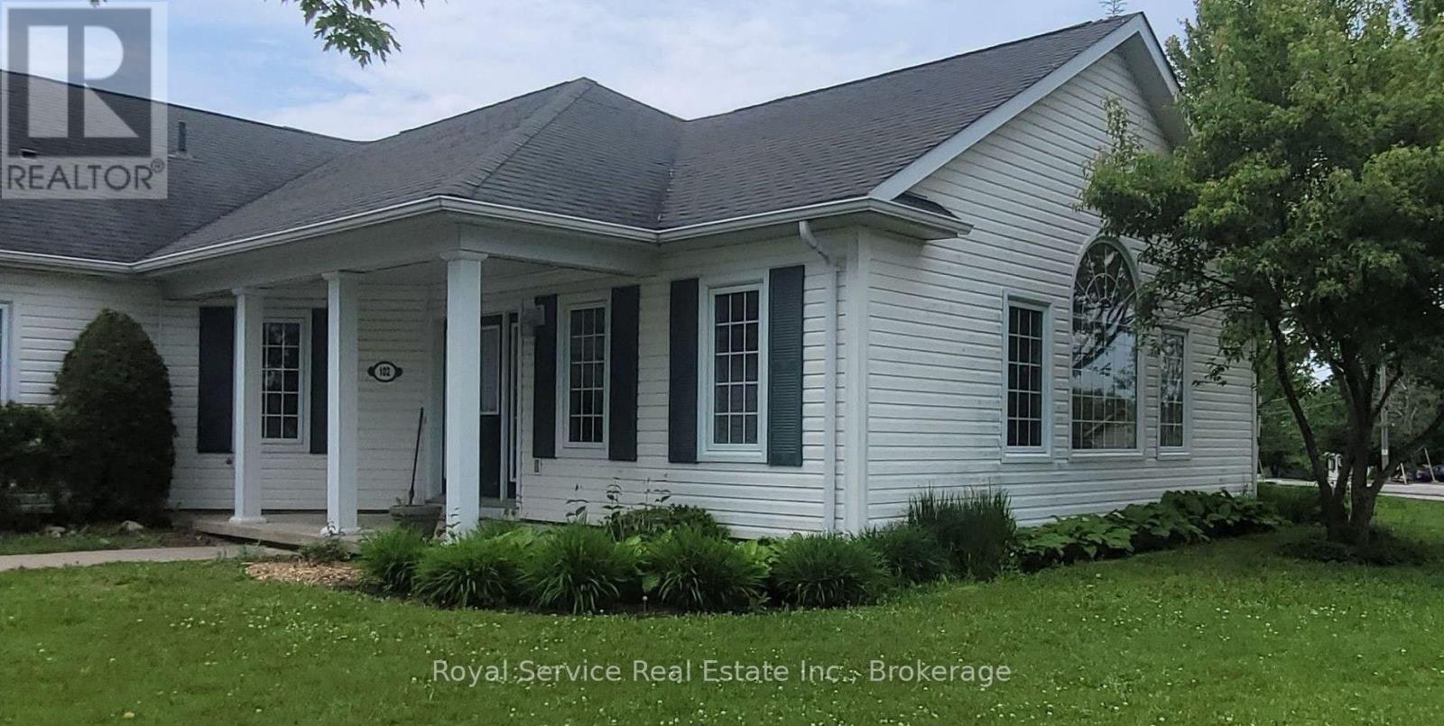 102-325 Densmore Road, Cobourg, ON, K9A 0E4