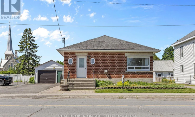 108 Rideau Street