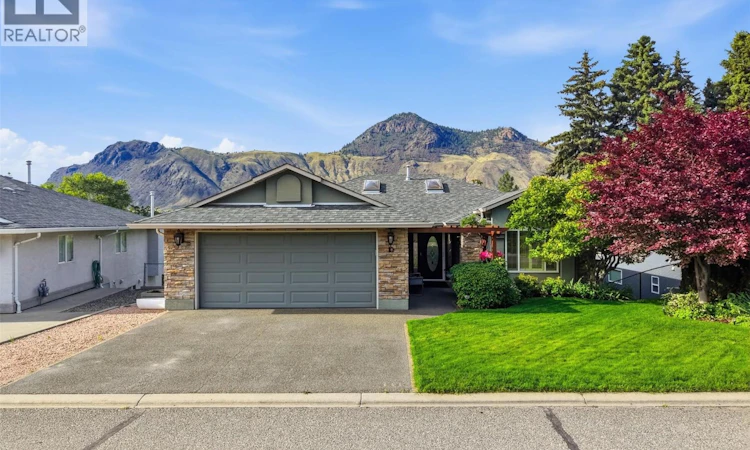 10-1651 Valleyview Drive