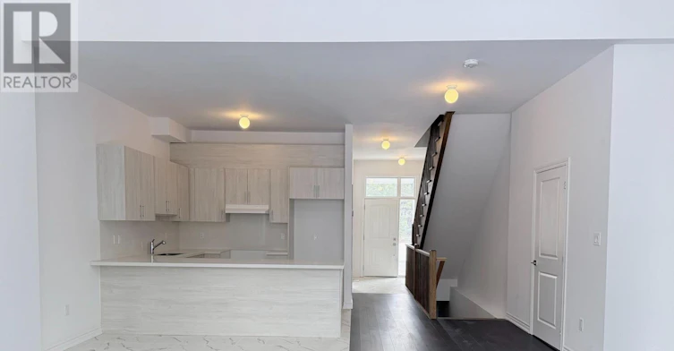 16 Turnberry Court, Bracebridge, ON, P1L 0N5 - 2