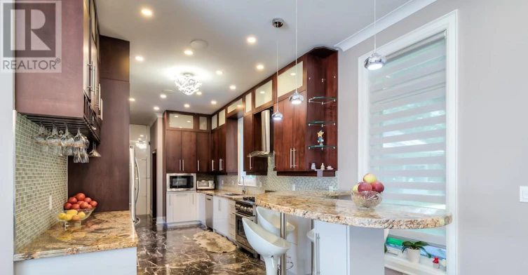 2530 King Road, King, ON, L7B 1J7 - 3