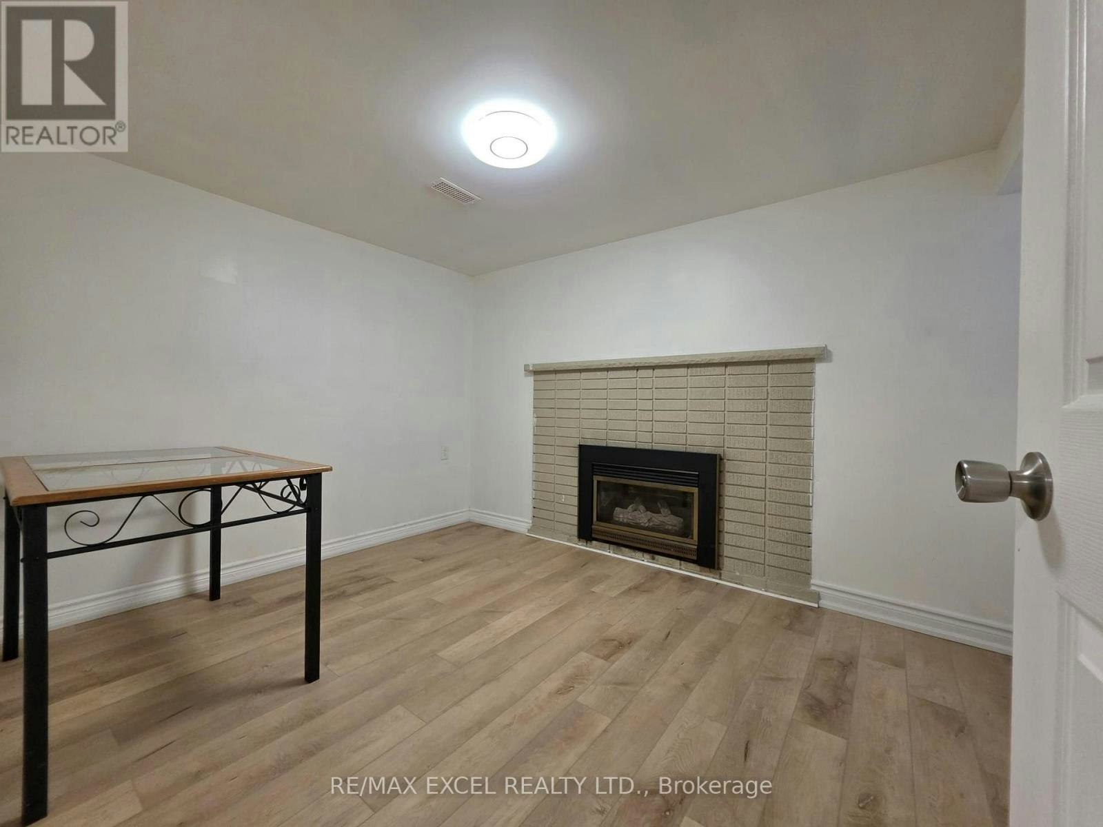 22 Northpark Road, Barrie, ON, L4M 2J3 - 5