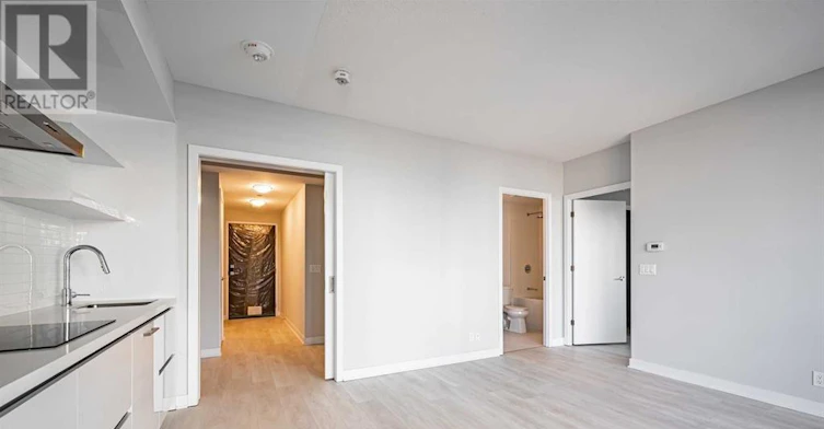 1701-2221 Yonge Street, Toronto, ON, M4S 0B8 - 3