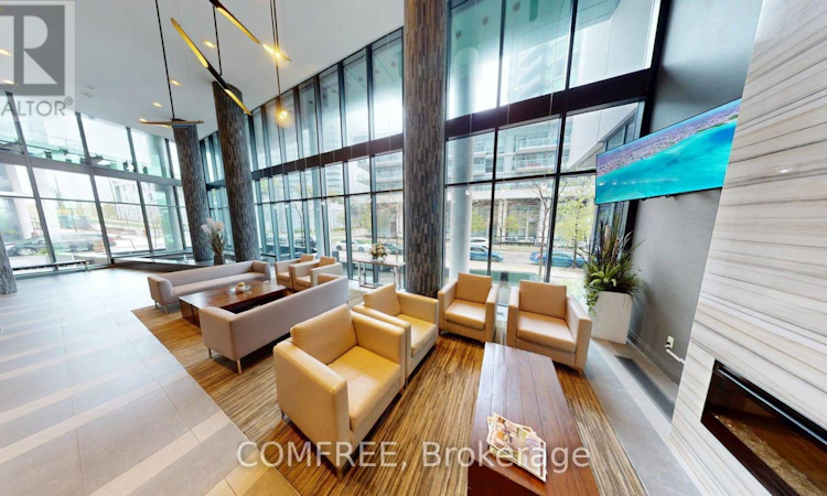 1502-39 Annie Craig Drive