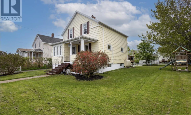 295 Cartier Street