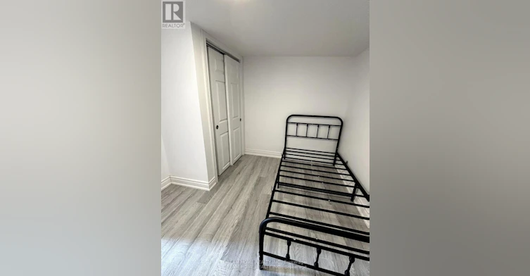 BSMT-262 Clinton Street, Toronto, ON, M6G 2Y6 - 4