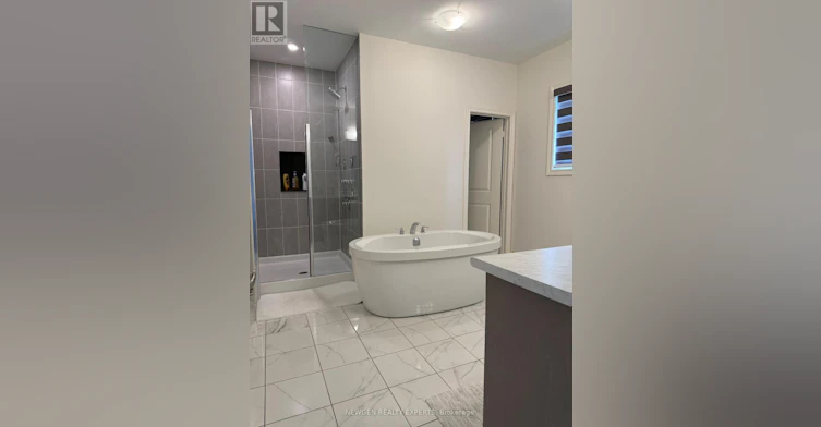 2111 Crystal Drive, Oshawa, ON, L1L 0W6 - 29