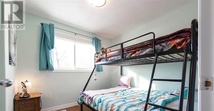 141 Athabaska Road, Barrie, ON, L4N 8E5 - 9