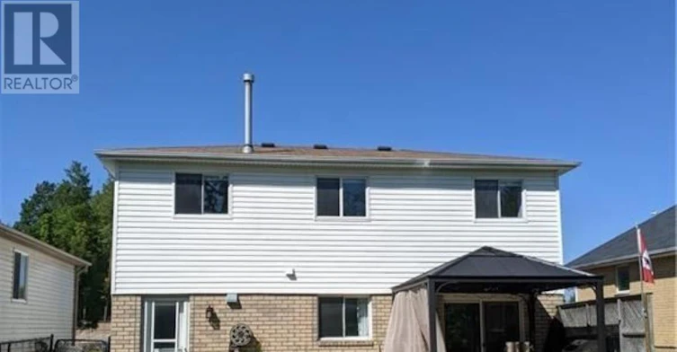 141 Athabaska Road, Barrie, ON, L4N 8E5 - 11