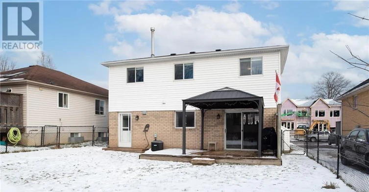 141 Athabaska Road, Barrie, ON, L4N 8E5 - 12