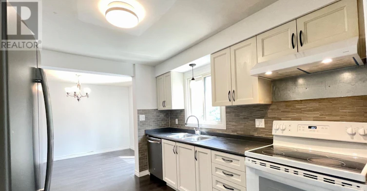 19 Blair Crescent, Barrie, ON, L4M 5Y7 - 18