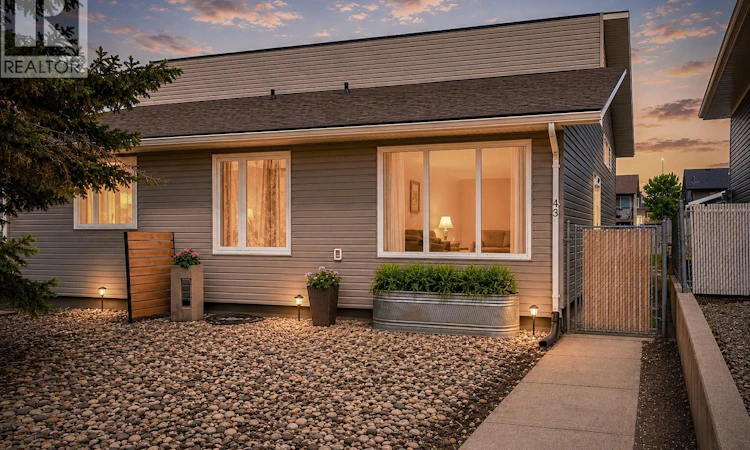 43 Arlington Avenue