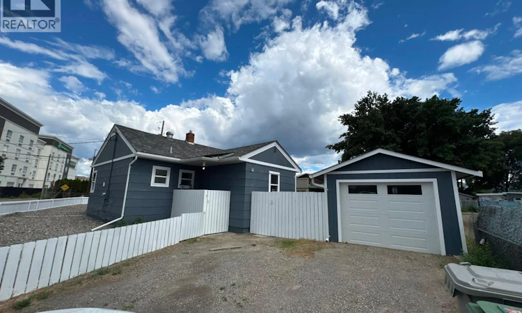 121 Willow Street