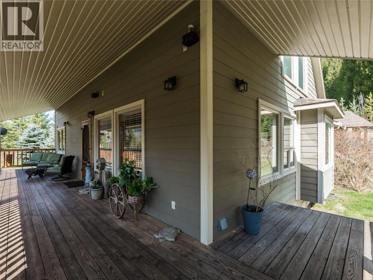 955 Cedar Brae Road, Castlegar, BC, V1N 4R5 - 8
