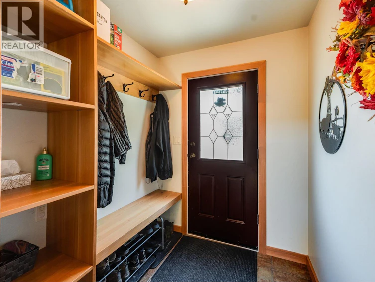 955 Cedar Brae Road, Castlegar, BC, V1N 4R5 - 17