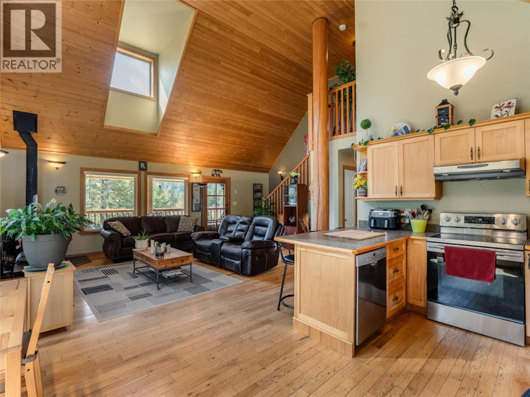 955 Cedar Brae Road, Castlegar, BC, V1N 4R5 - 22