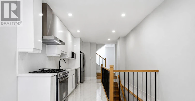 2-21 Belmont Street, Toronto, ON, M5R 1P9 - 2