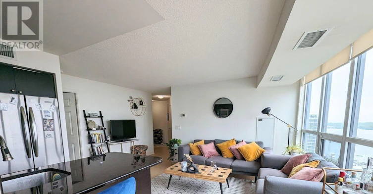 3302-19 Grand Trunk Crescent, Toronto, ON, M5J 3A3 - 3
